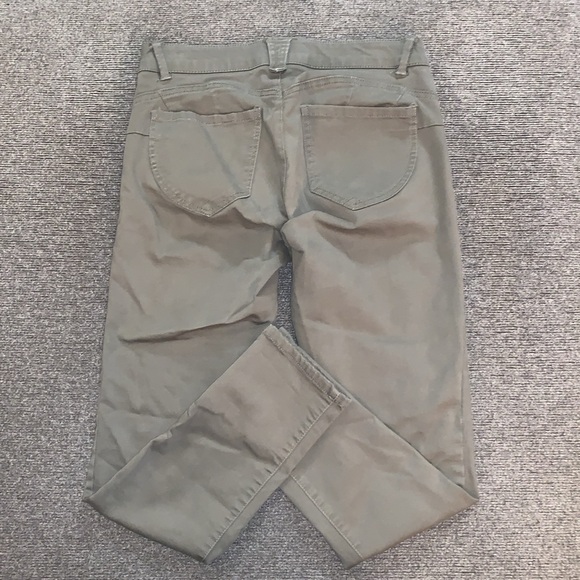 Democracy Jeans - Picture 2 of 7